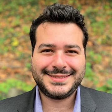 Shai Silverman headshot